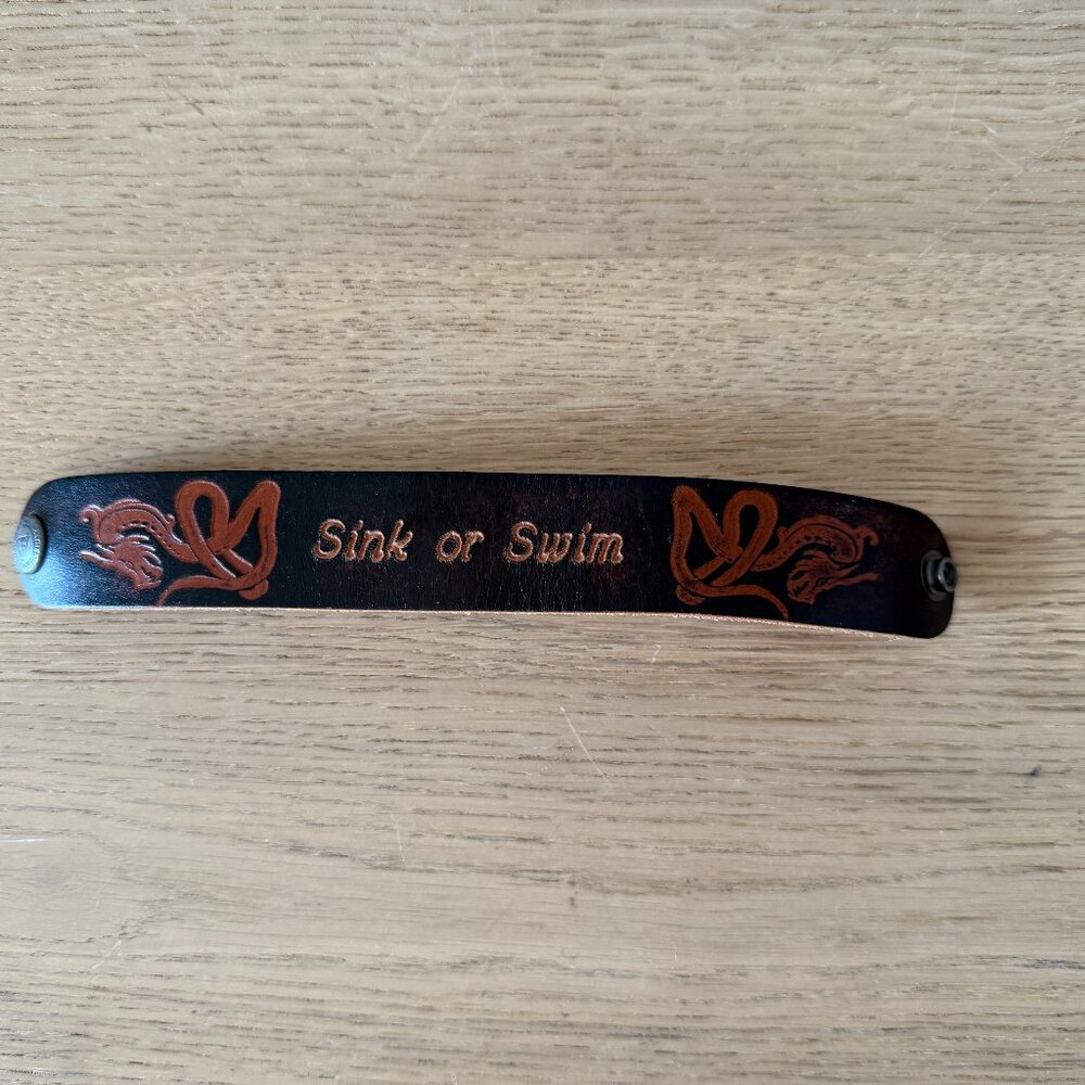 Disney Pirates of The Caribbean SINK OR SWIM Brown Leather Bracelet Snap Dragon